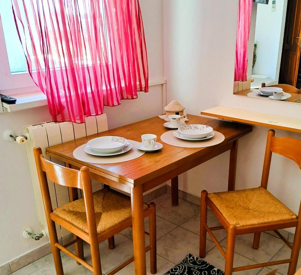Studio Apartman Olivera Rovinj Luaran gambar
