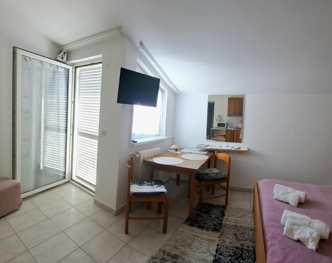 Studio Apartman Olivera Rovinj Luaran gambar